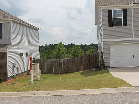 3rd image of 630 Telegraph Dr