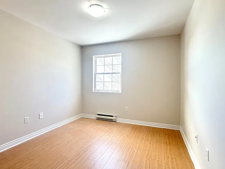 360 Acadie Ave — Photo 10