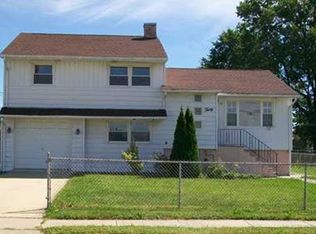 30 Jackson Ave, Carteret, NJ 07008