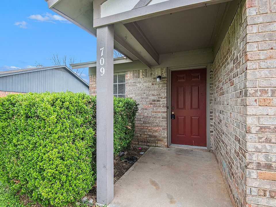 709 Mount Pleasant Manor Ave, Burleson, TX 76028 Zillow