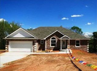 103 Cuyler Dr, Shawnee, OK 74804