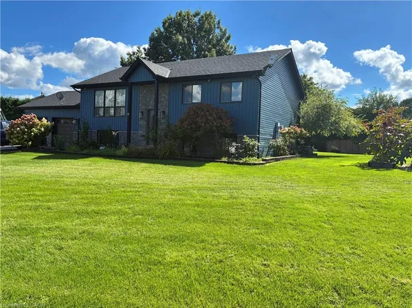 4 Rosemarie Blvd, Norfolk County, ON N4B 2W4