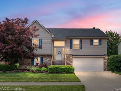 1232 Michael Dr, Westland, MI, 48186