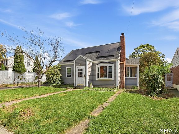 2nd image of 461 Townsend Avenue