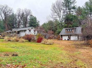 54 Dracut Rd, Hudson, NH 03051