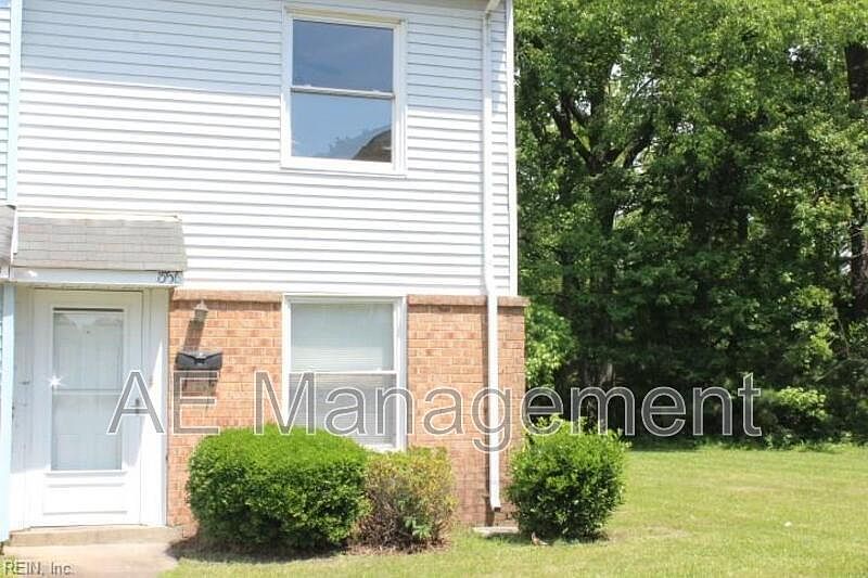 1st image of 1556 Darren Cir