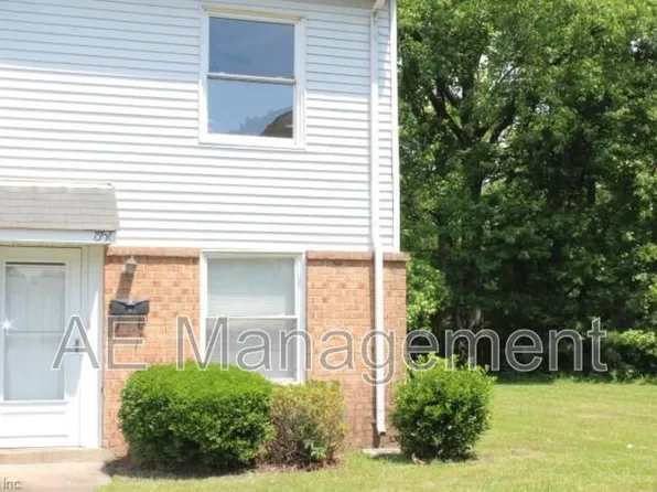 1556 Darren Cir, Portsmouth, VA 23701