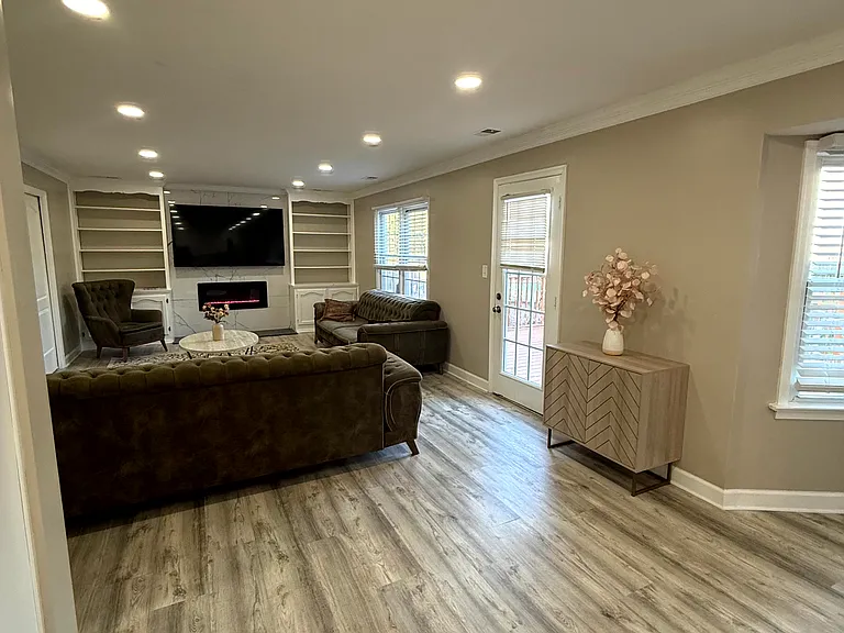 1609 Emmerton Ct — Photo 31