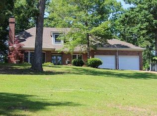 454 Rolling Oaks Dr, Grenada, MS 38901