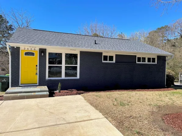 2608 Alton Pl, Raleigh, NC 27610