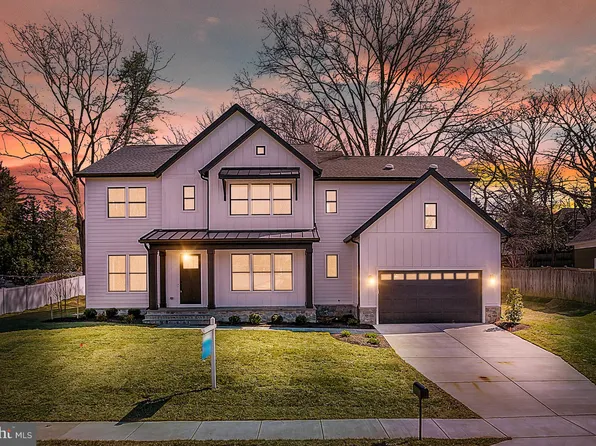 413 Cynthia Ln NE, Vienna, VA 22180