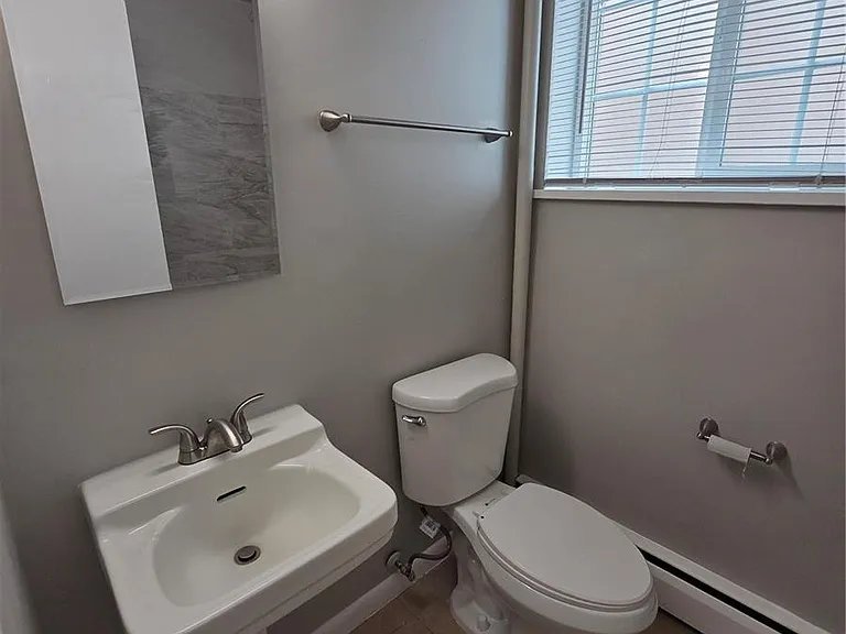 197 E Powers Ave #4 — Photo 7