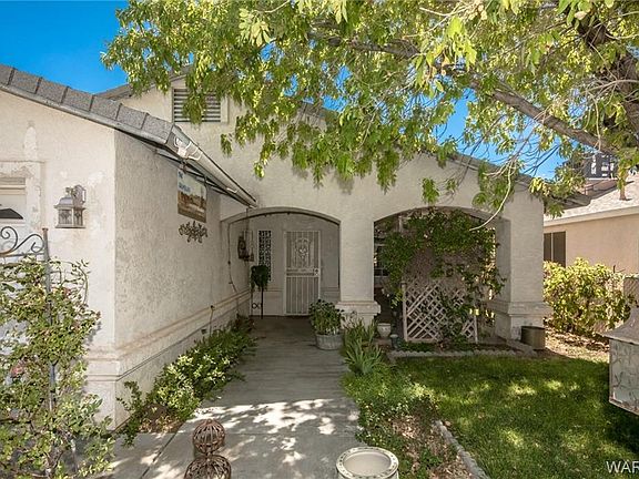 5th image of 3674 N Bond St