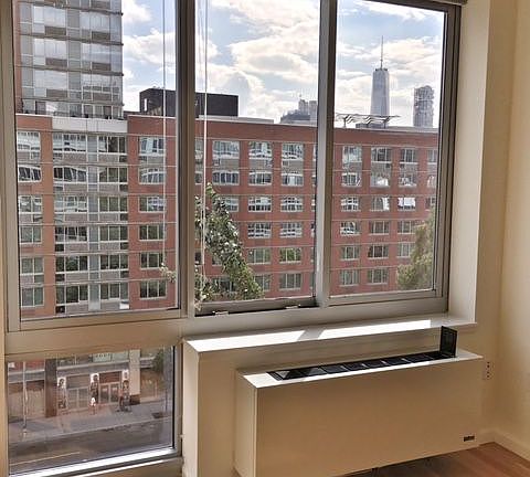 5th image of 11 E 1st St Ph 22