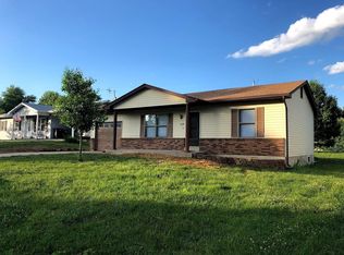 1019 Hackberry Ct, Troy, MO 63379