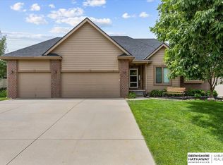 8102 N 164th St, Bennington, NE 68007