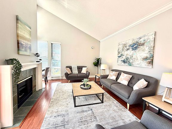 3rd image of 1990 E Kent Ave #403