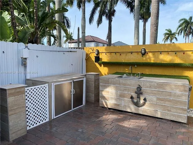 720 NW 123rd Ave — Photo 11