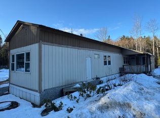 503 Bradford Rd, Newport, NH 03773