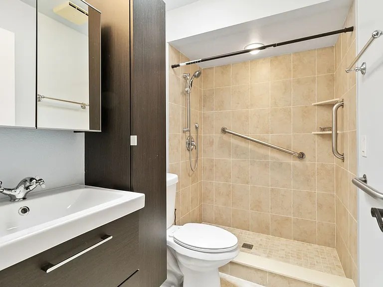 3528 Bay Ct — Photo 19