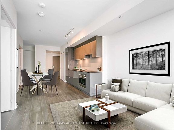 4th image of 161 Roehampton Ave #3307