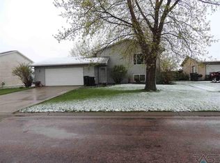 105 N Chris St, Worthing, SD 57077