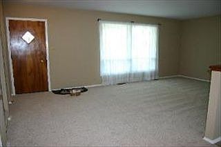1st image of 381 Illini Dr