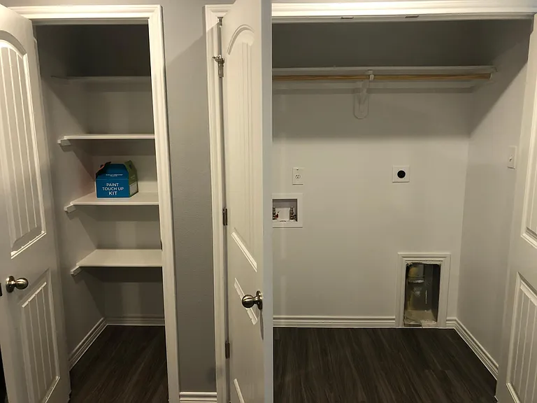 1818 Castroville Trl #B — Photo 16