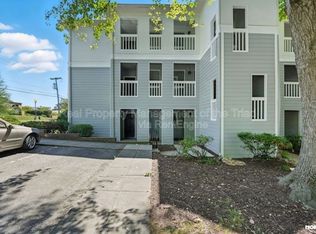 201 Oakwood Ct, Winston Salem, NC 27103