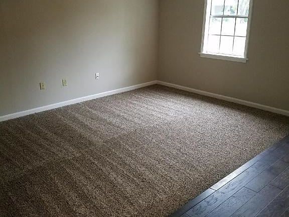 5th image of 8096 Oakbrook Dr