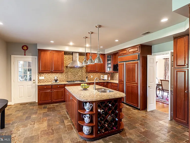 10117 Meyer Point Ter — Photo 13