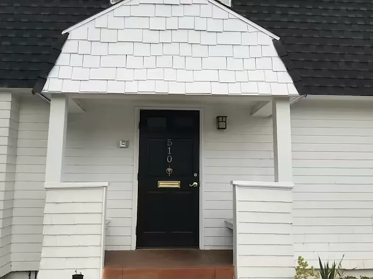 510 Linden Ave #B — Photo 2