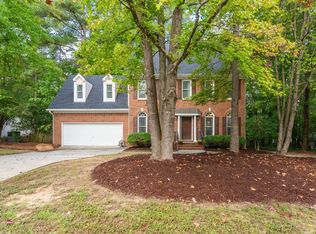 205 Glenmore Rd, Cary, NC 27519