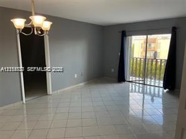 4841 NW 7th St, Miami, FL