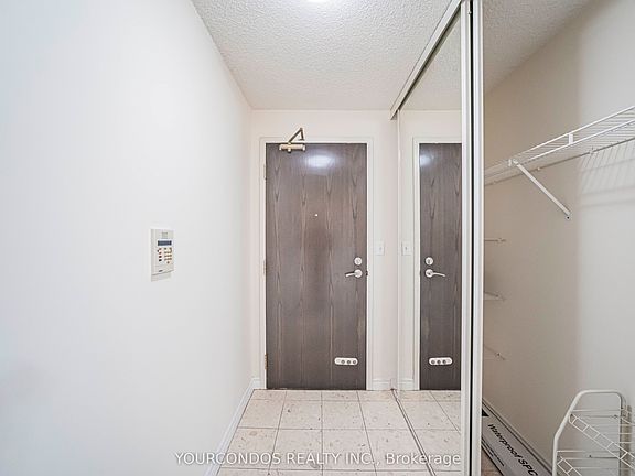 4th image of 18 Spring Garden Ave #802