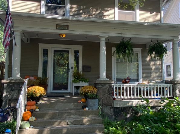 342 Hampton Ave SE