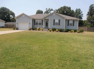 805 Granite Dr, Newbern, TN 38059