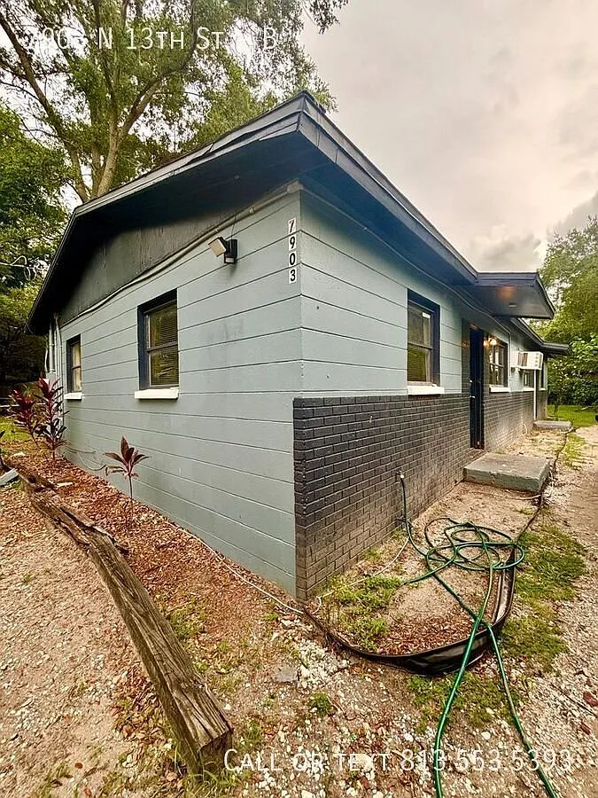Sign your lease in September and receive 7 days of FREE rent! - Check Out This budget friendly 2-... — Photo 1