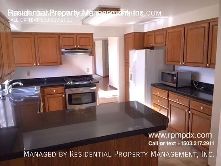 7950 SW 135th Ave — Photo 13