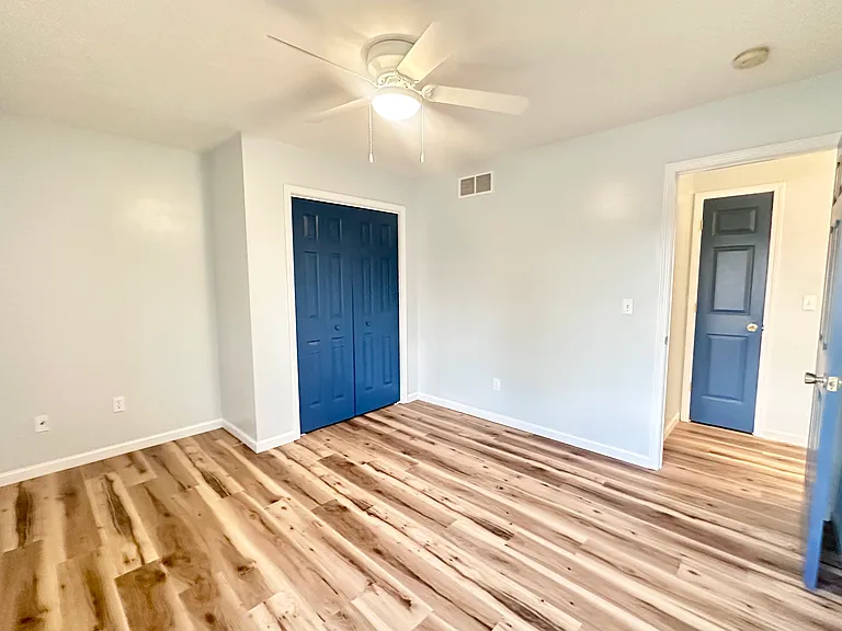 1906 Vladimir Dr — Photo 21
