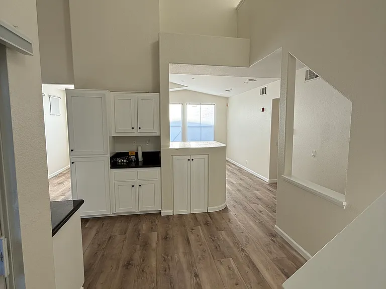 2207 Crescent Oak — Photo 8