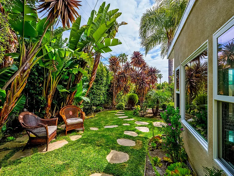 181 W Avenida Cornelio — Photo 39
