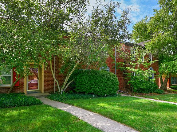 2nd image of 3446 Laredo Dr