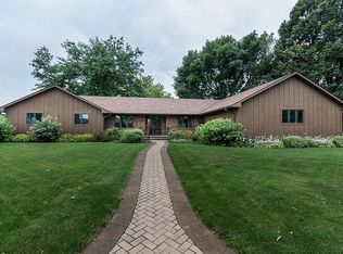 701 9th St, Durant, IA 52747