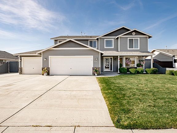 2nd image of 4222 Campolina Ln