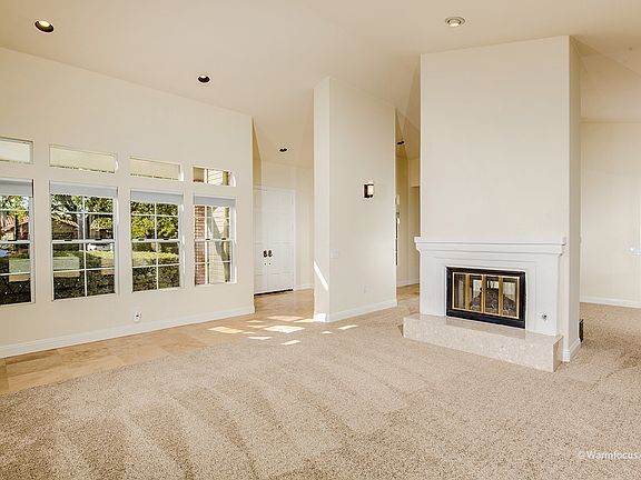 3rd image of 15817 Cumberland Dr
