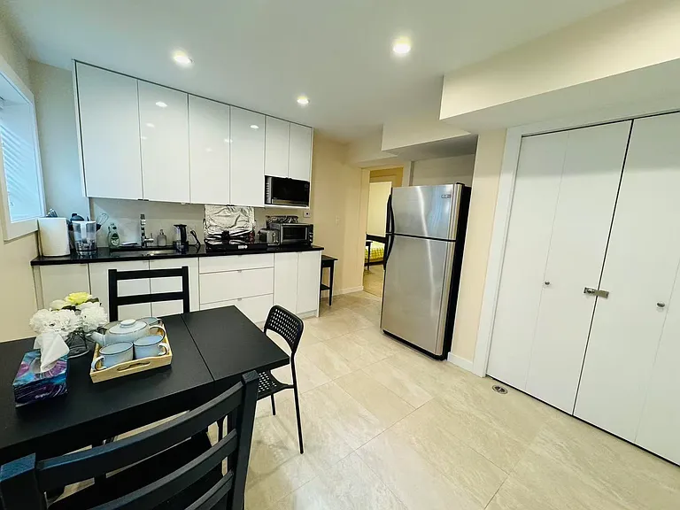 4609 W 9th Ave — Photo 3