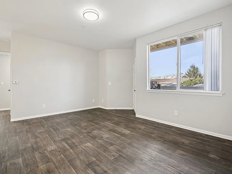 Creekstone Apartments — Photo 6
