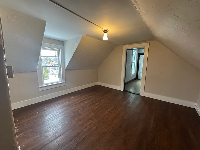 1003 Main St #A — Photo 9