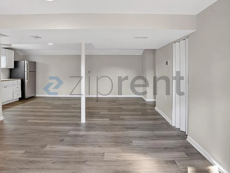 586 Oakside Dr SW #B — Photo 5